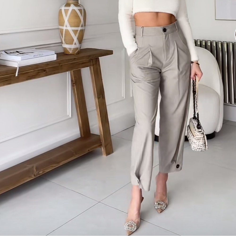 Zara Light Gray Cropped Pants